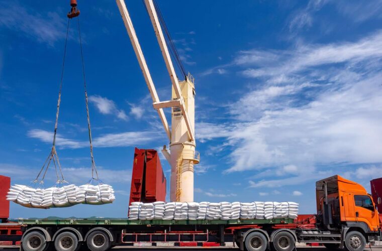 transport materiałów budowlanych