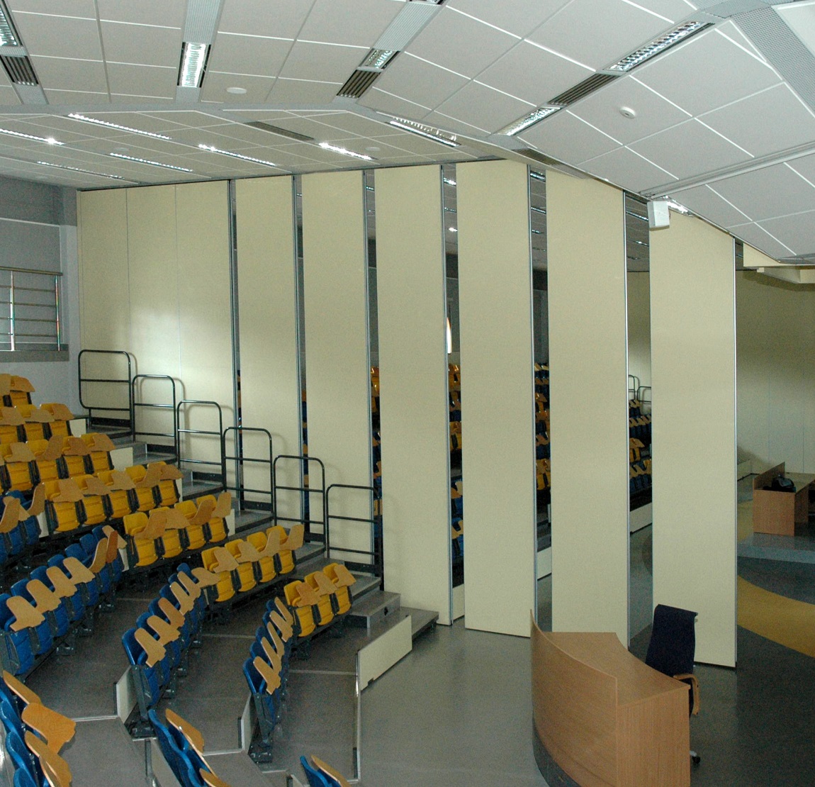 ściany mobilne przesuwne