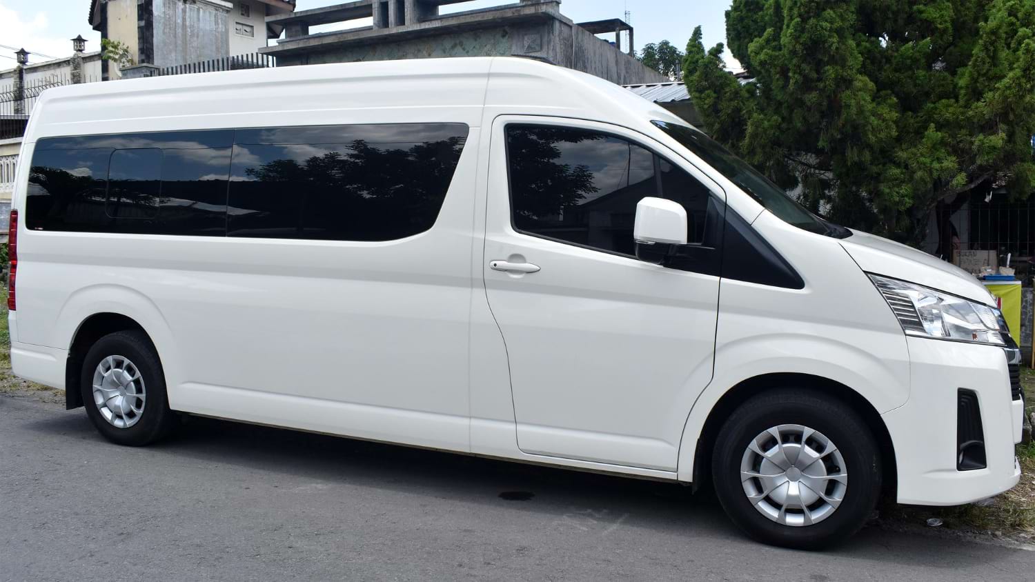 busy z polski do holandii